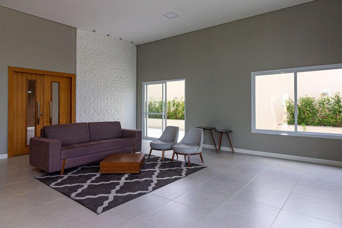 Ar, Wi-Fi, Piscina, Confortavel E Muito Bem Localizado Apartment Sao Jose dos Campos Luaran gambar
